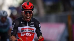 Caleb Ewan vainqueur au sprint de la 5e étape du Giro