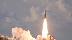 La fusée Ariane 5 transportant deux satellites de télécommunication construits par Eutelsat