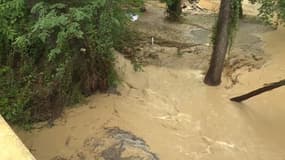 La montée des eaux a surpris des campeurs à Saint-Julien-de-Peyrolas