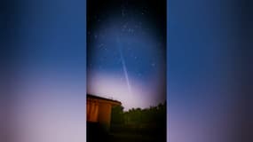 Une traînée blanche et lumineuse aperçue dans le ciel de Gironde en France dans la nuit du lundi 25 au mardi 26 août 2025.