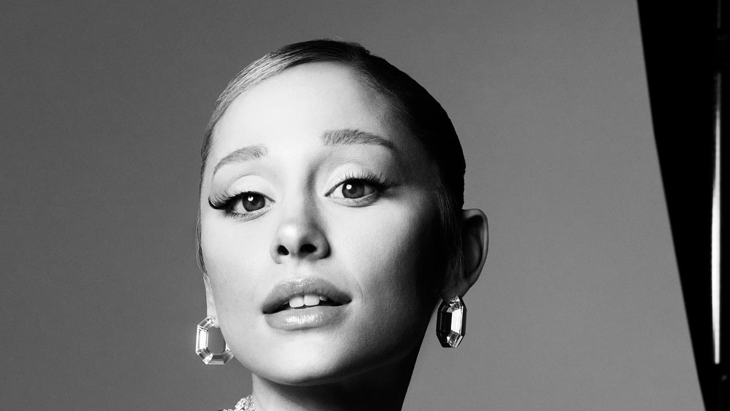 Ariana Grande , Swarovski