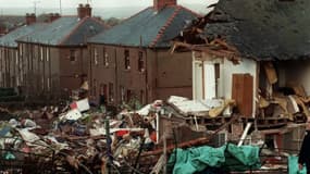Les destructions au sol à Lockerbie le 22 décembre 1988, après l'explosion et la chute la veille du Boeing 747 de la Pan Am.