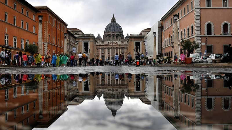 La Via della Conciliazione à Rome avec Saint-Pierre de Rome en fond.
