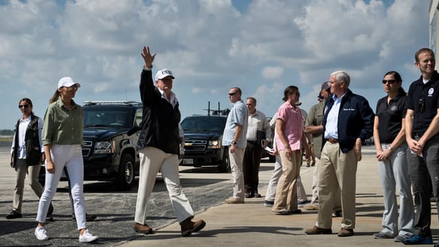 Le président des Etats-Unis Donald Trump, son épouse Melania Trump et le vice-président américain Mike Pence, le 14 septembre 2017 en Floride.
