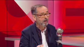 "LFI et le RN sont pro-russes", dénonce Robert Ménard 