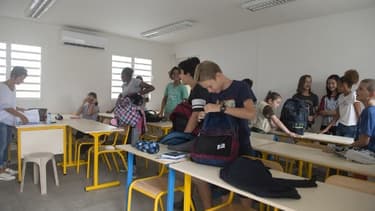Des élèves de retour à l'école trois semaines après l'ouragan Irma