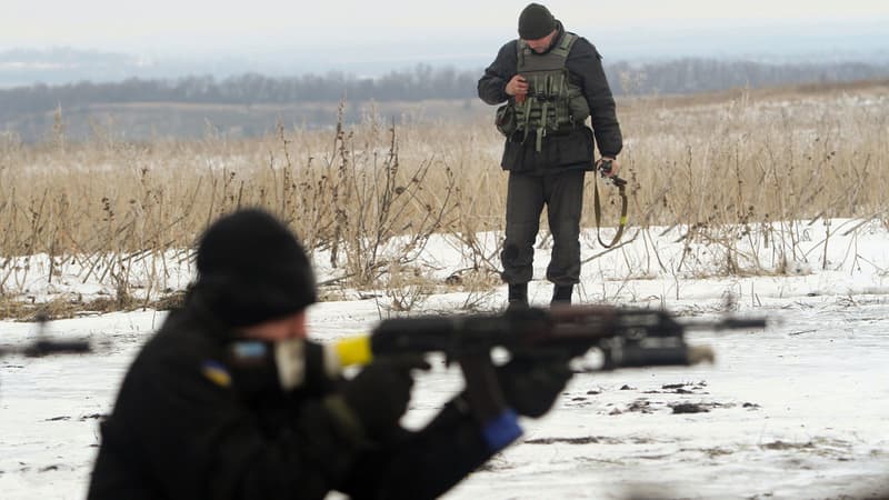 Patrouille ukrainienne à un checkpoint dans la région de Lougansk le 29 Janvier, 2015.