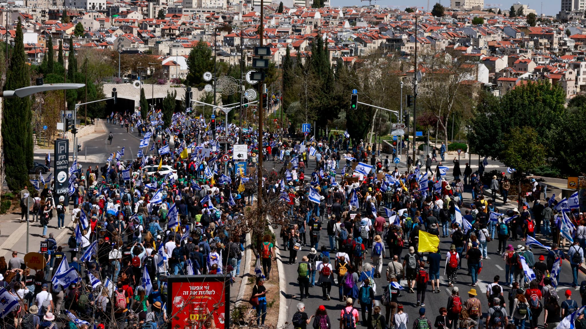 Des dizaines de milliers de manifestants ont réclamé un cessez-le-feu à Gaza, à Jérusalem le 19 mars 2025