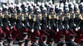 Des membres de l'école militaire de Saint-Cyr défilent le 14 juillet 2017 sur les Champs-Elysées (photo d'illustration).