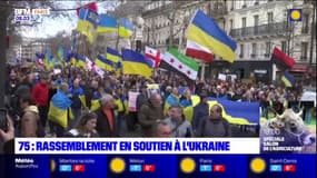 Paris: plusieurs milliers de personnes rassemblées en soutien à l'Ukraine