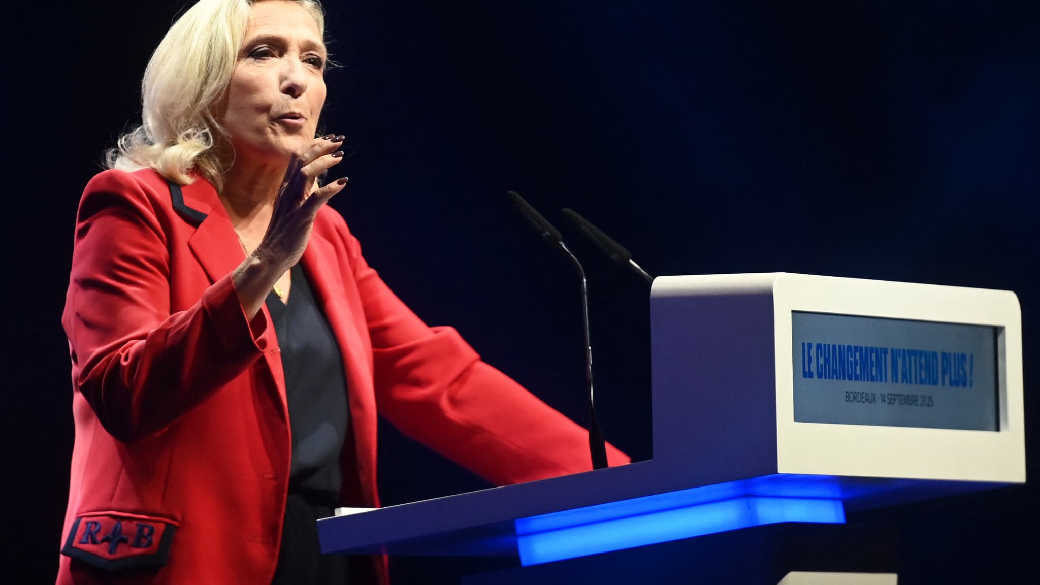 "NOUS AVONS BESOIN D'UN RETOUR AUX URNES": MARINE LE PEN DEMANDE UNE NOUVELLE DISSOLUTION DE L'ASSEMBLÉE NATIONALE