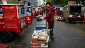 JD a annoncé son intention de lancer un fonds de 200 milliards de yuans (24,14 milliards d'euros) afin d'aider les exportateurs chinois à vendre leurs produits sur le marché intérieur au cours de l'année prochaine.