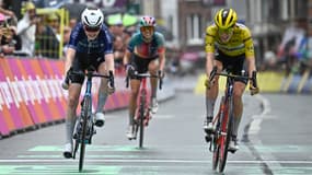 Demi Vollering sur le Tour de France femmes le 14 août 2024