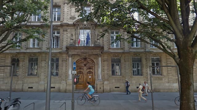 Des élèves du lycée Michel de Montaigne à Bordeaux sont à l'origine de cette marche.