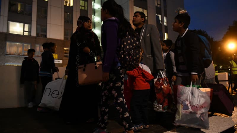 Les habitants de cinq tours du nord de Londres ont été évacués vendredi soir