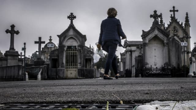 Des tombes ont été dégradées dans le cimetière de Tracy-sur-Mer (photo d'illustration)