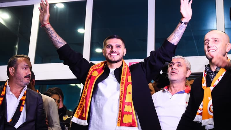 Galatasaray: l'ovation folle des supporters pour les présentations de Zaha et Icardi au stade