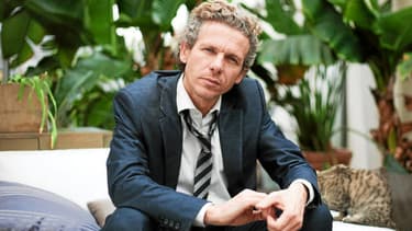 Dans ce livre publié aux éditions Le Passeur, Gilles Babinet partage ses entretiens avec des personnalités internationales du numérique. Il propose aux Français de s'inspirer de leur modèle.