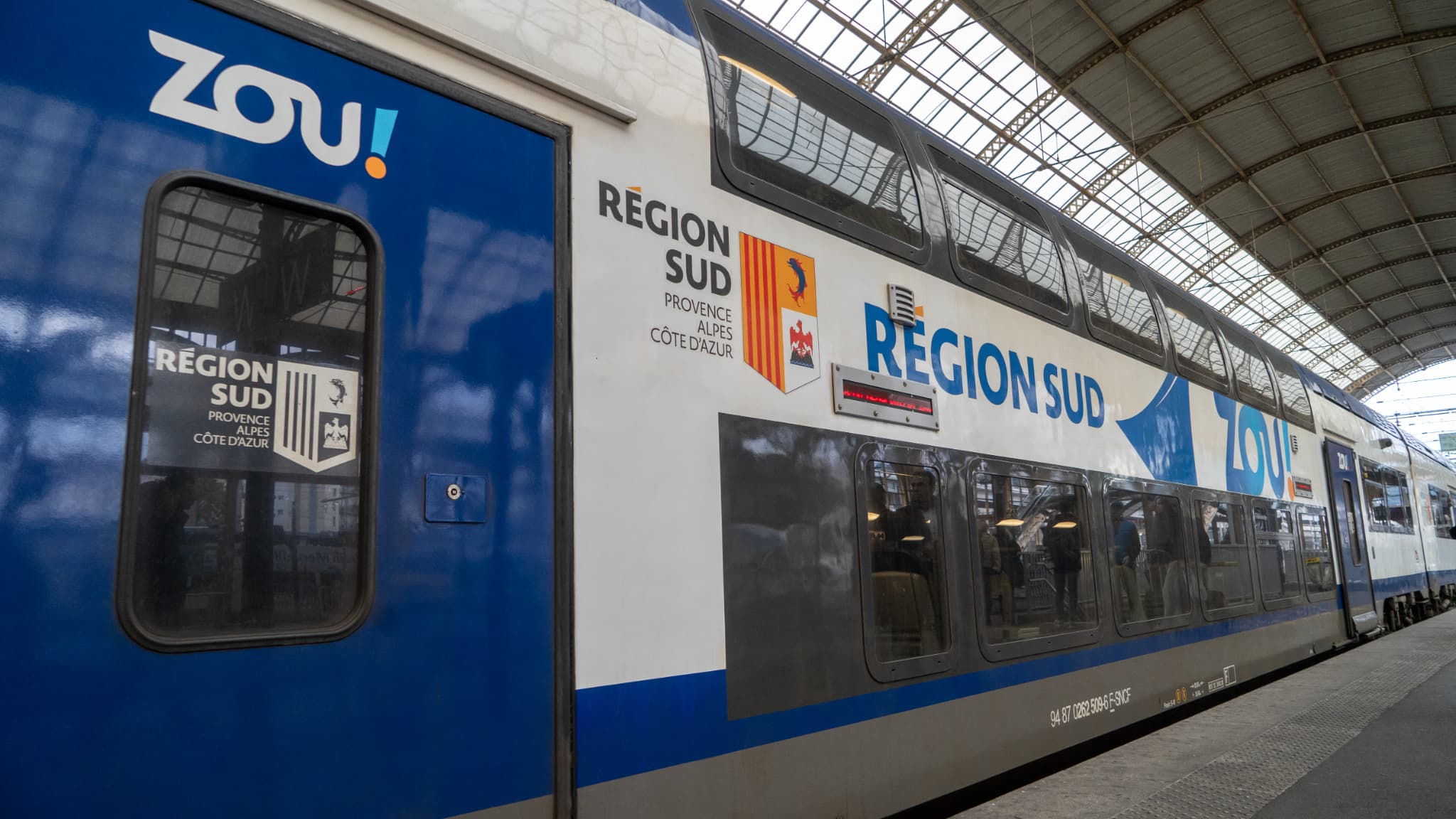 UNE FEMME MEURT HAPPÉE PAR UN TRAIN À VILLENEUVE-LOUBET, LA CIRCULATION DES TER INTERROMPUE