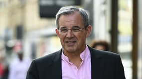 Thierry Mariani, près du quartier général du parti Les Républicains, le 11 juillet 2017 à Paris. 