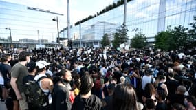 Manifestation devant le Tribunal de Paris le 2 juin 2020