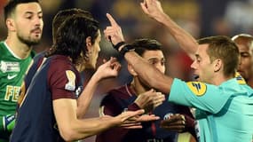 Clément Turpin lors de PSG-ASM