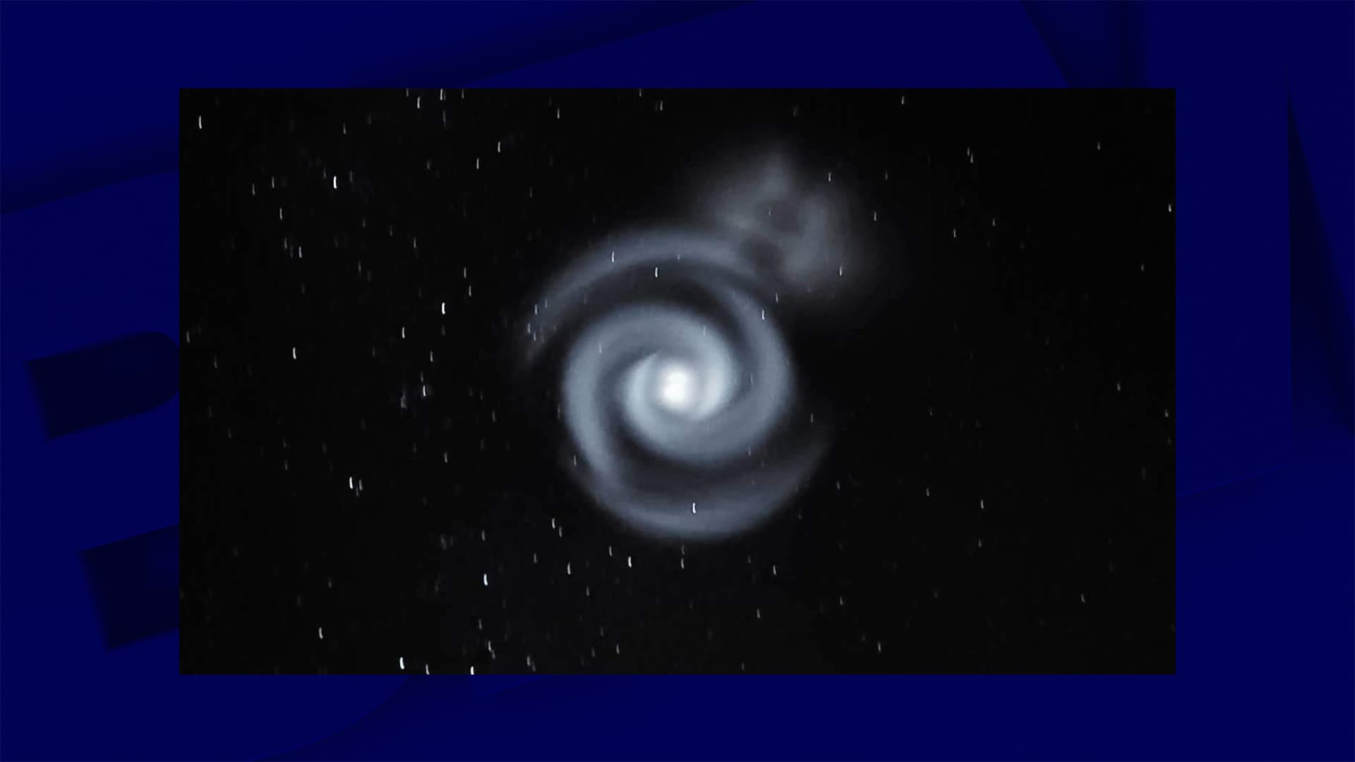 Am Himmel von Neuseeland wurde eine seltsam leuchtende Spirale beobachtet