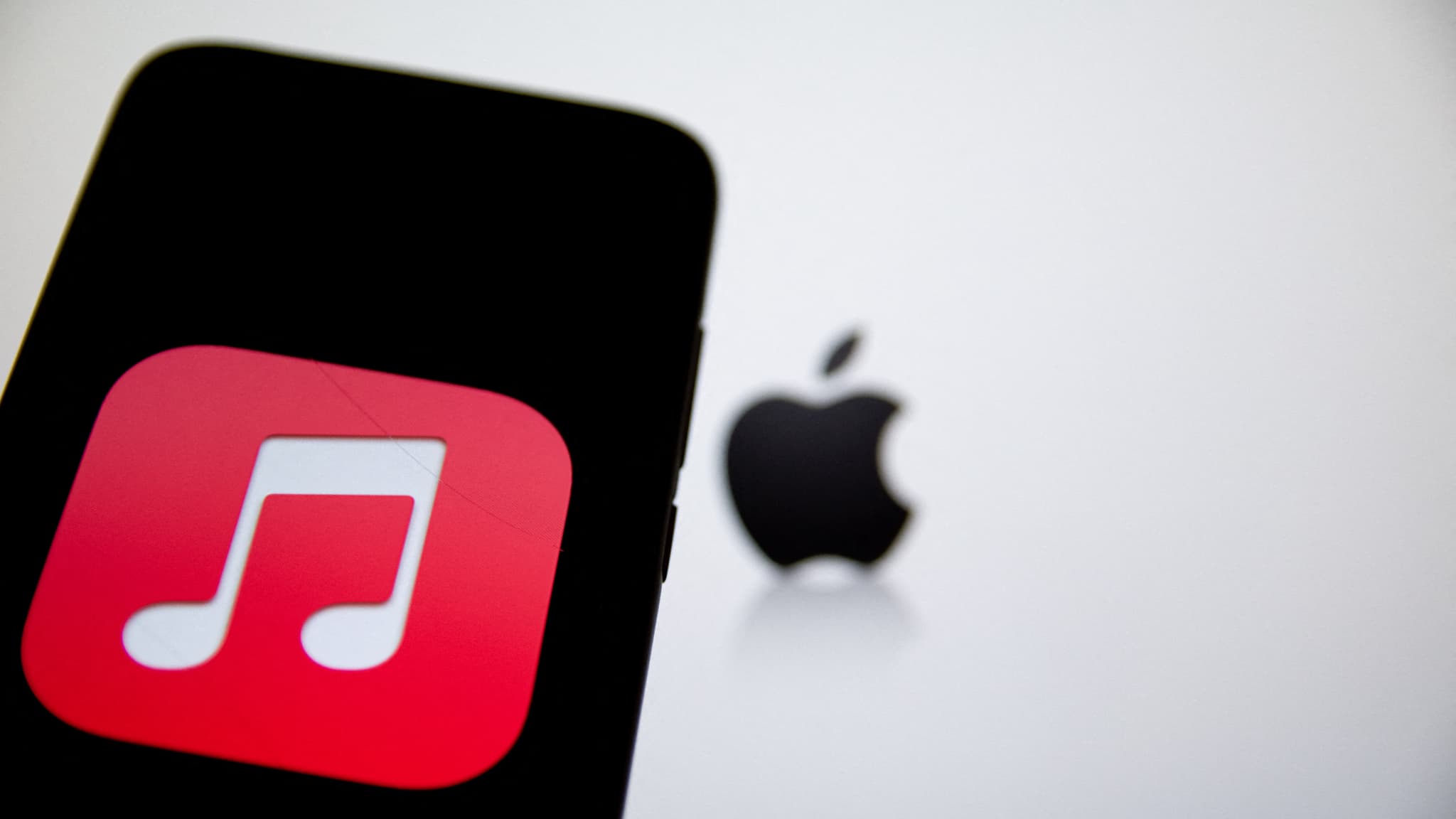 Apple Music Fransa'da Fiyatları Artırdı: Lisans Maliyetlerindeki Artış Gerekçe Gösterildi
