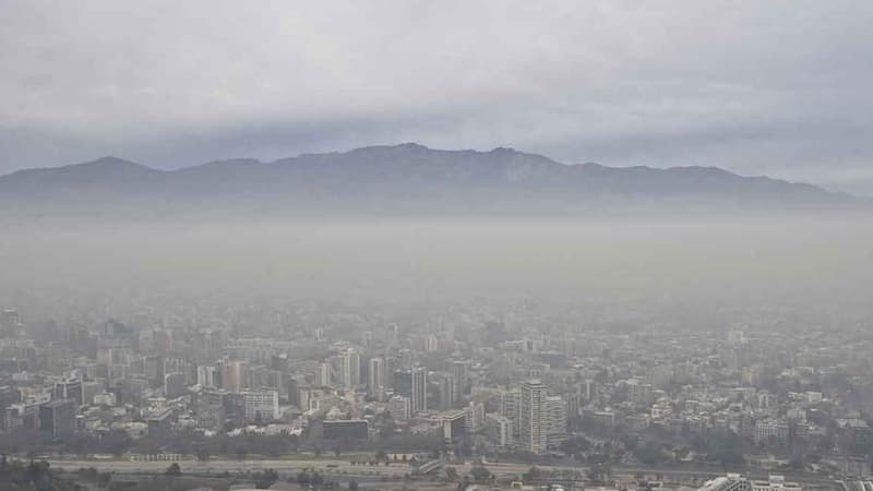 Vue panoramique de Santiago jusqu'où le séisme a été ressenti