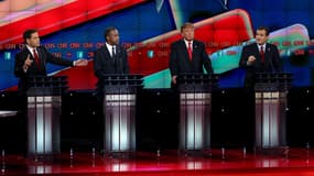 Les candidats Marco Rubio, Ben Carson, Donald Trump et Ted Cruz, lors du cinquième débat républicain, le 15 décembre, à Las Vegas. 