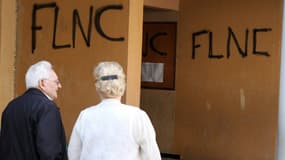 Un mur tagué des initiales "FLNC", à Bastia. (Photo d'illustration)