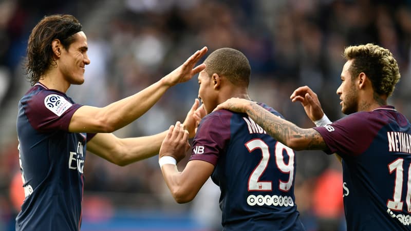 A Paris, Cavani, Mbappé et Neymar forment la "MCN"