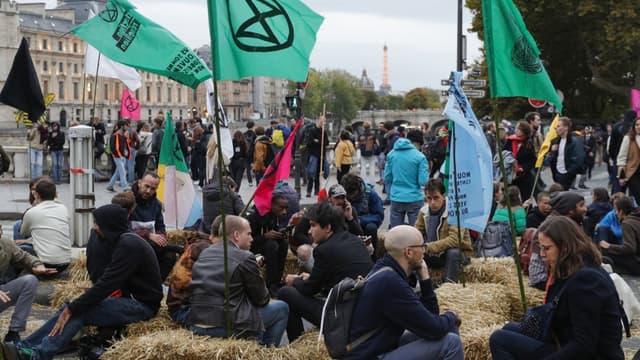 Le mouvement Extinction Rebellion, le 7 octobre 2019 à Paris.