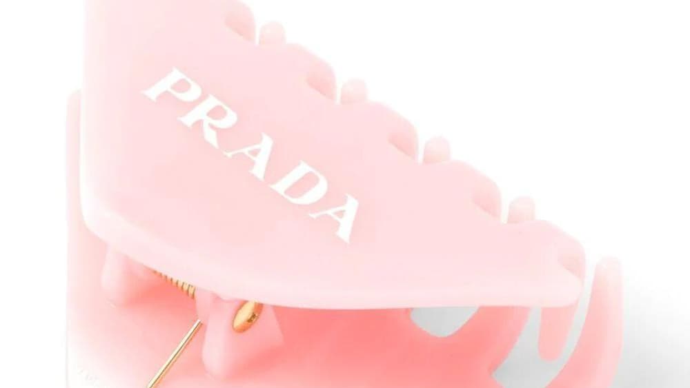 Prada- Pince à cheveux en plexiglas