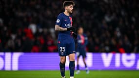 Lucas Beraldo avec le PSG, à Paris le 10 février 2024