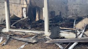 À La Verrière, dans les Yvelines, deux écoles ont été incendiées pendant les émeutes dans la nuit du 28 au 29 juin 2023.