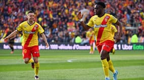 Arnaud Kalimuendo buteur avec Lens, le 10 avril 2022