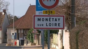 L'entrée du village de Monétay-sur-Loire, dans le département de l'Allier