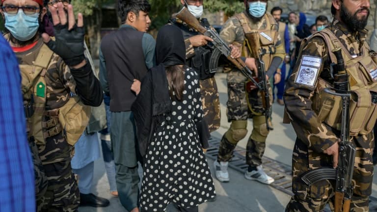 Des combattants talibans à Kaboul, le 30 septembre 2021.