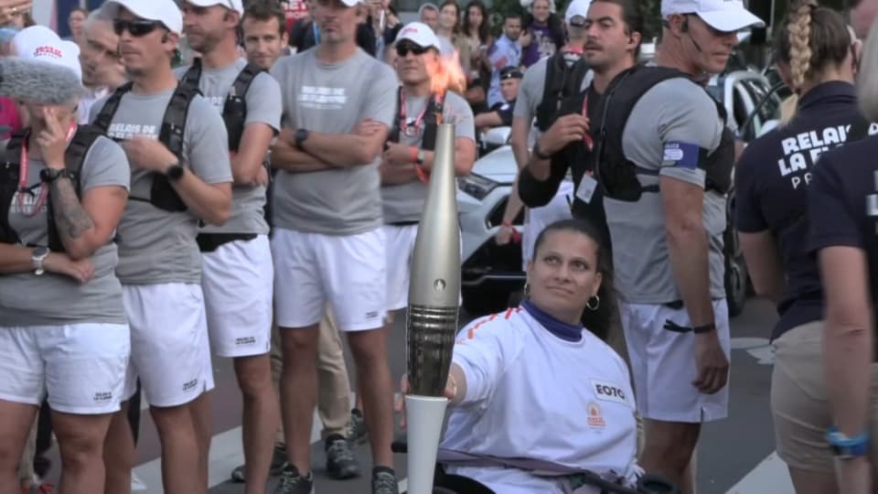 Souhad Ghazouani est la première porteuse de la flamme à Lille ce mardi 2 juillet