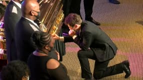 "Tu as changé le monde", les larmes du maire de Minneapolis: les images fortes de la poignante cérémonie d'hommage à George Floyd