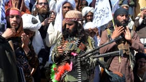 Des talibans célèbrent "leur victoire" contre les États-Unis, le 2 mars 2020.