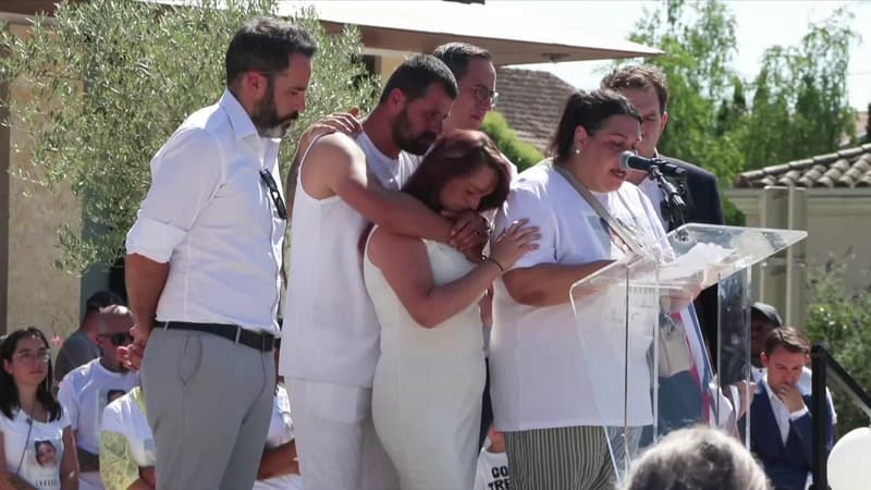 "Lyhanna doit être tellement émue de voir depuis là-haut, to