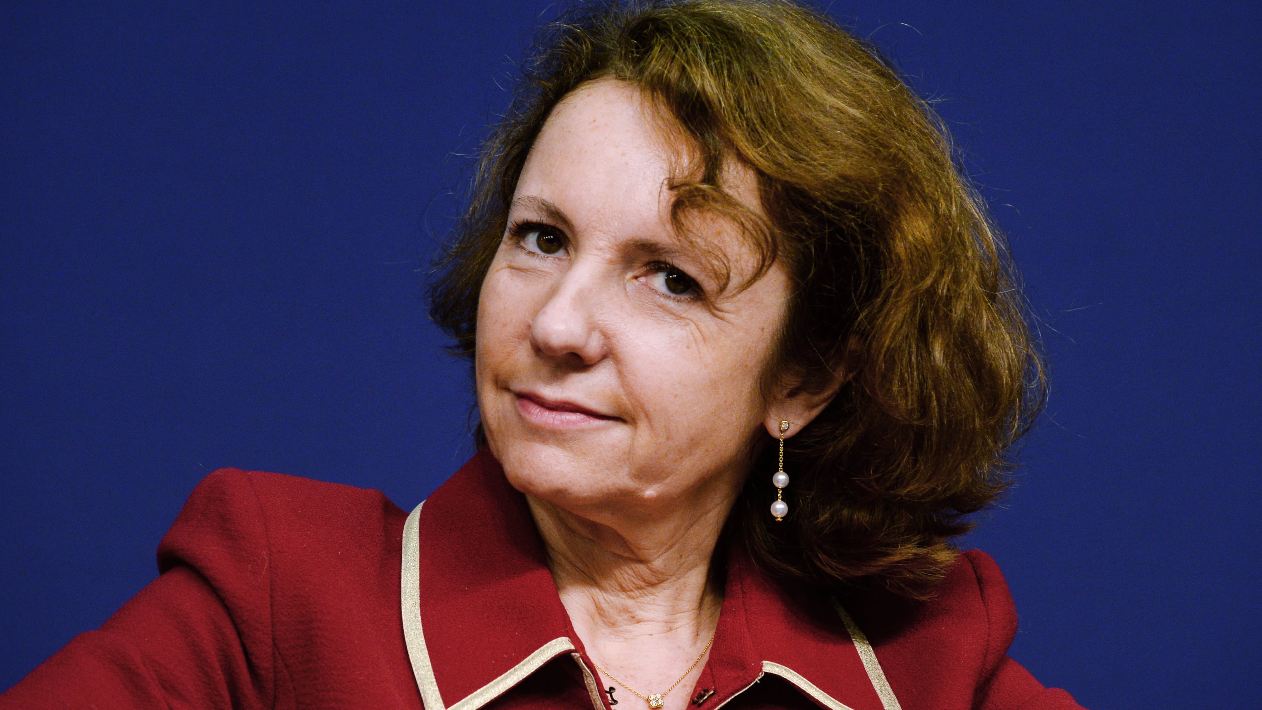 EMMANUEL MACRON PROPOSE LA PRÉSIDENTE DU DIRECTOIRE DE KEOLIS MARIE-ANGE DEBON POUR PRENDRE LA TÊTE DE LA POSTE