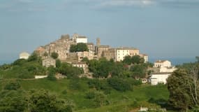Un camp de vacances a été la cible d’un attentat, hier mercredi en fin d’après-midi, à Castellare di Casinca, en Corse.