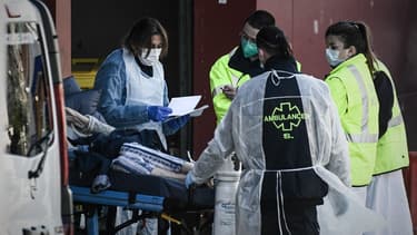 Une équipe médicale à l'hôpital de Créteil le 1er avril 2020