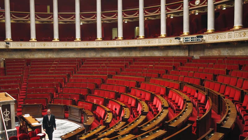 L'hémicycle de l'Assemblée nationale est désormais vide pour quelques semaines.