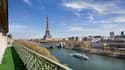 L'agence immobilière a choisi de présenter son étude dans un appartement de 1.100 mètres carré, sur les Quais de Seine.