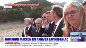 Emmanuel Macron est aux abords du lac de Serre-Ponçon