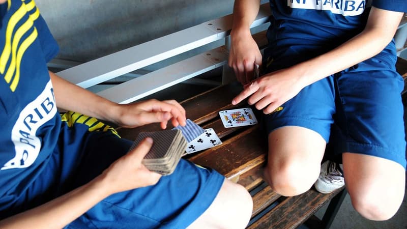 Près de Poitiers, un tournoi de bridge réunit 157 collégiens et lycéens